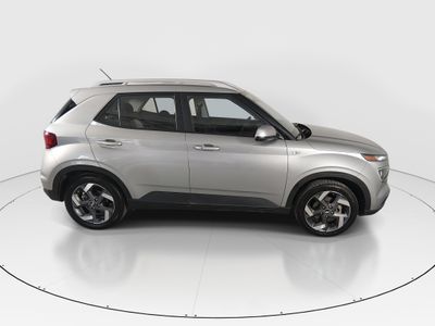 2024 Hyundai Venue — photo 8 view
