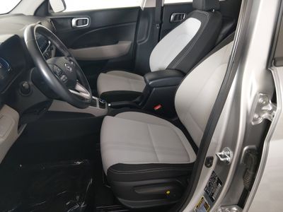 2024 Hyundai Venue — photo 19 view