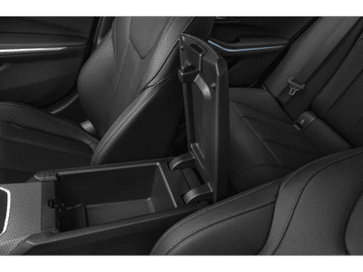 2026 BMW 3 Series — photo 11 view