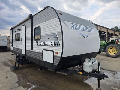 2022 Kz-rv Sportsmen — front three-quarter view