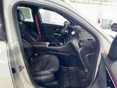 2025 Mercedes-Benz GLC — photo 10 view