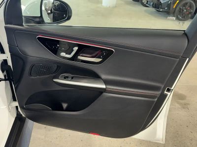 2025 Mercedes-Benz GLC — photo 9 view