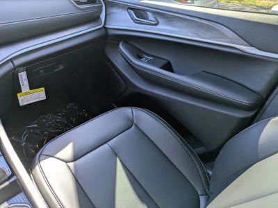 2025 Jeep Grand Cherokee — photo 15 view