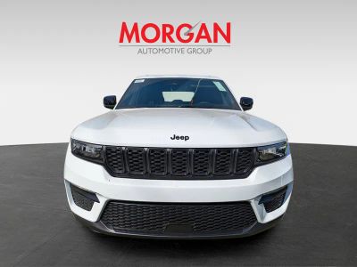 2025 Jeep Grand Cherokee — photo 7 view