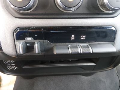 2024 Ram 2500 — photo 18 view