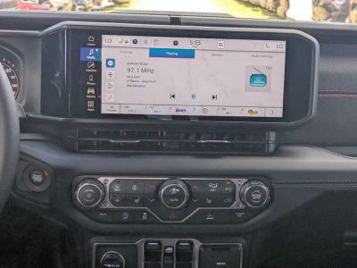 2026 Jeep Wrangler — photo 16 view