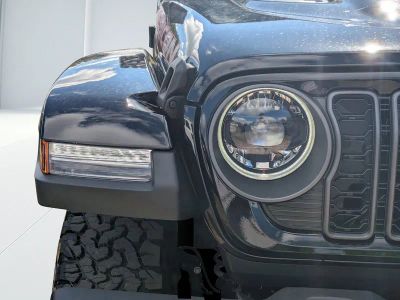2026 Jeep Wrangler — photo 8 view