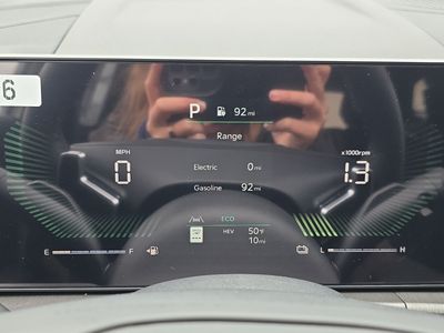 2026 Kia Sportage Plug-In Hybrid - Photo 9