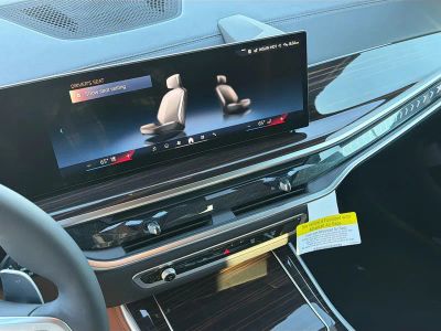 2026 BMW X5 — photo 28 view