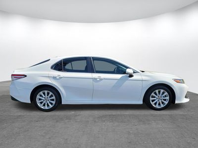 2020 Toyota Camry - Photo 2