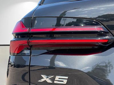 2026 BMW X5 — photo 10 view