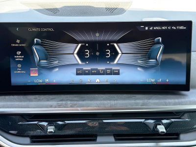 2026 BMW X5 — photo 35 view