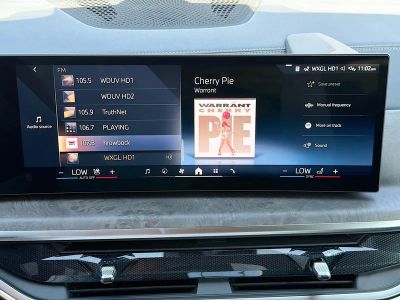 2026 BMW X5 — photo 32 view