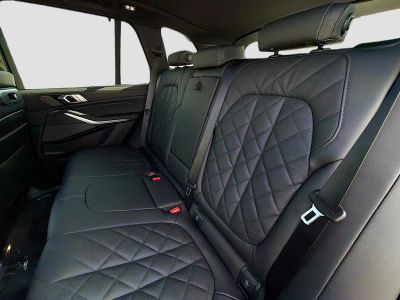 2026 BMW X5 — photo 21 view