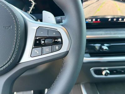 2026 BMW X5 — photo 39 view