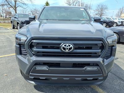 2026 Toyota Tacoma - Photo 2