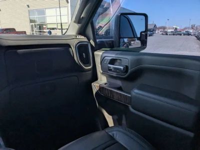 2022 GMC Sierra 3500HD — photo 15 view