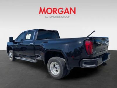 2022 GMC Sierra 3500HD — detail view