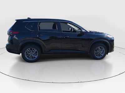 2024 Nissan Rogue — photo 8 view