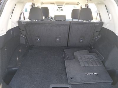 2024 Nissan Rogue — photo 11 view
