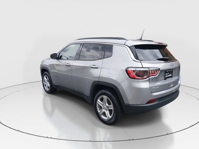 2024 Jeep Compass — detail view