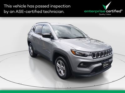 2024 Jeep Compass Latitude 4x4 — front three-quarter view
