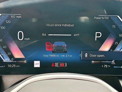 2026 BMW 5 Series — photo 11 view