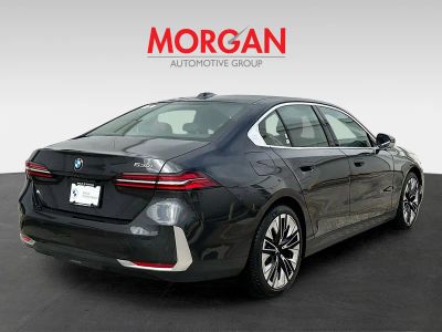 2026 BMW 5 Series — photo 7 view