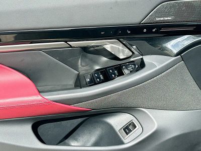 2026 BMW 5 Series — photo 17 view