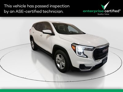 2024 GMC Terrain FWD 4dr SLE — front three-quarter view