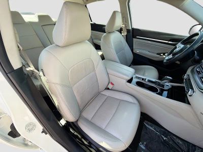 2021 Nissan Altima — photo 14 view