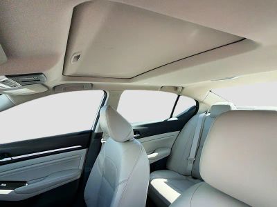2021 Nissan Altima — photo 26 view