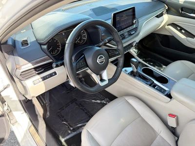 2021 Nissan Altima — photo 25 view