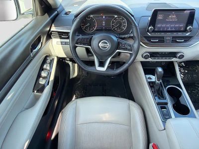 2021 Nissan Altima — photo 16 view