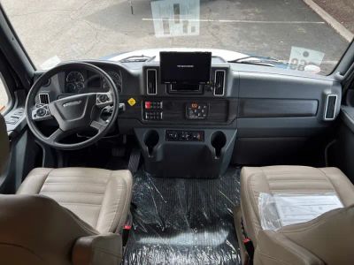 2026 Entegra ACCOLADE XL — side profile view