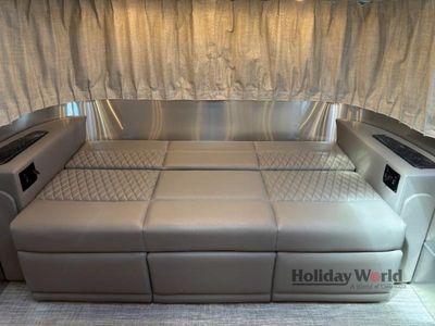 2026 Airstream Classic - Photo 10