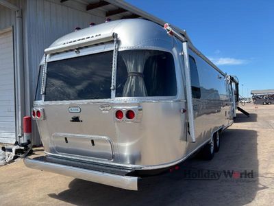 2026 Airstream Classic - Photo 26