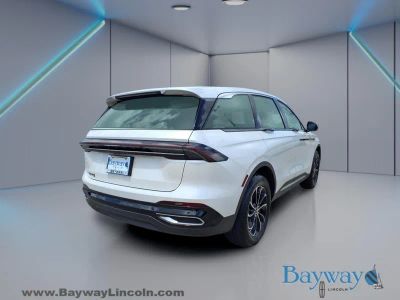 2025 Lincoln Nautilus — interior view