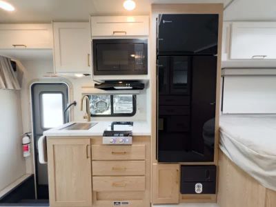 2027 Thor Motor Coach CHATEAU — photo 8 view