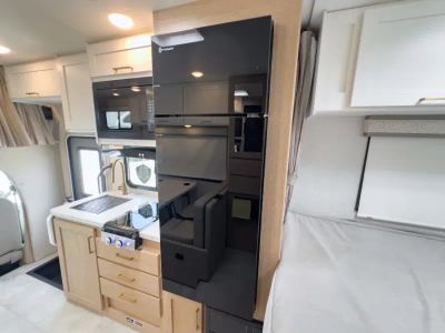 2027 Thor Motor Coach CHATEAU — photo 12 view