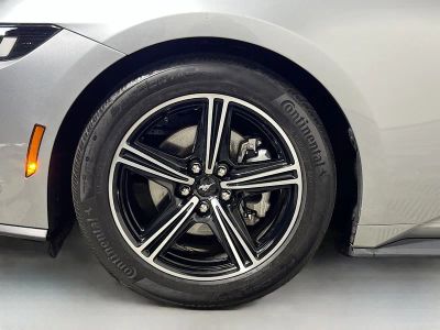 2024 Ford Mustang — photo 11 view