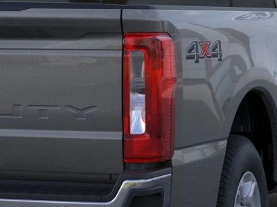 2026 Ford F-250SD — photo 21 view