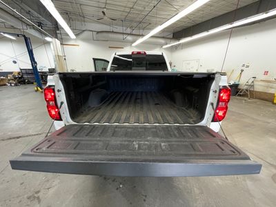2017 Chevrolet Silverado 3500HD - Photo 10