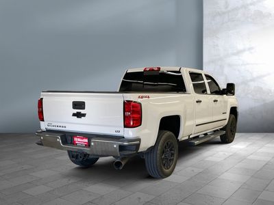 2017 Chevrolet Silverado 3500HD - Photo 3