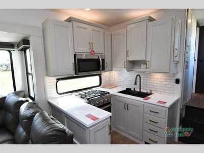 2026 Grand Design Influence - Photo 30