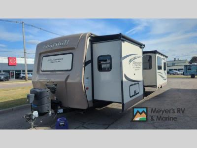 2017 Forest River RV Flagstaff Classic Super Lite - Photo 4
