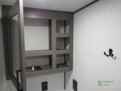 2026 Grand Design Transcend One - Photo 28