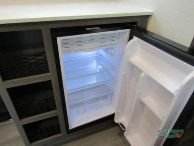 2026 Grand Design Transcend One - Photo 33