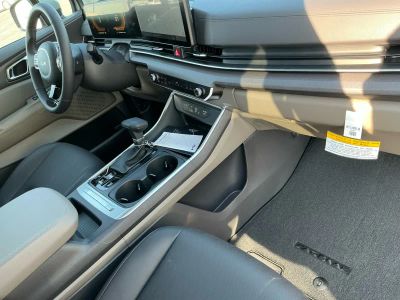 2026 Kia Carnival — photo 9 view