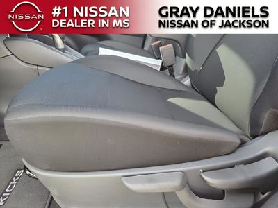 2025 Nissan Kicks Play - Photo 12